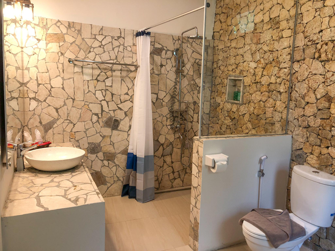 Bathroom 5
