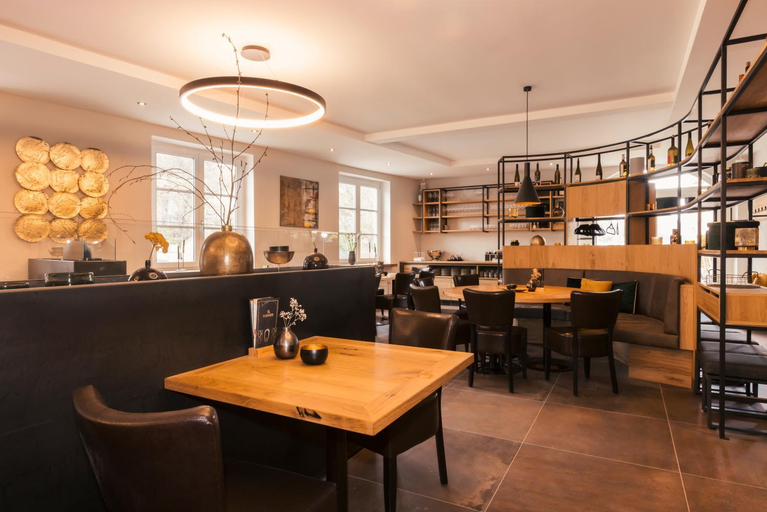 Food & Drinks 5, Am Paulusbogen, Passau
