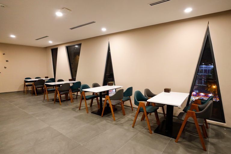 Business Facilities 4, Saigon Travel Lounge, District 3