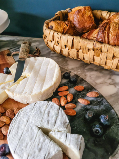 Food & Drinks 5, Domaine Le Clos de la Source - Spa - Petit dejeuner buffet - Atelier d'art, Loir-et-Cher