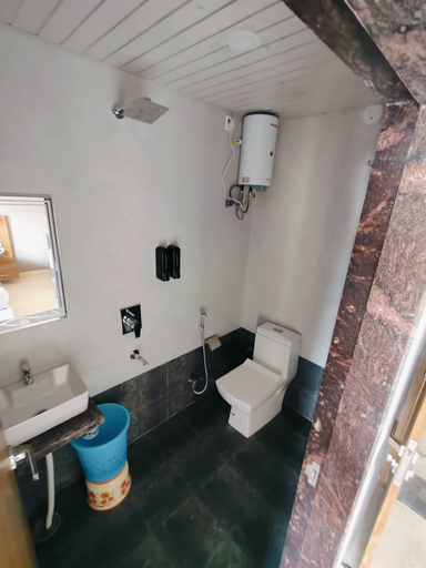 Bathroom 2, Kohinoor Hotel and Resort, Udaipur