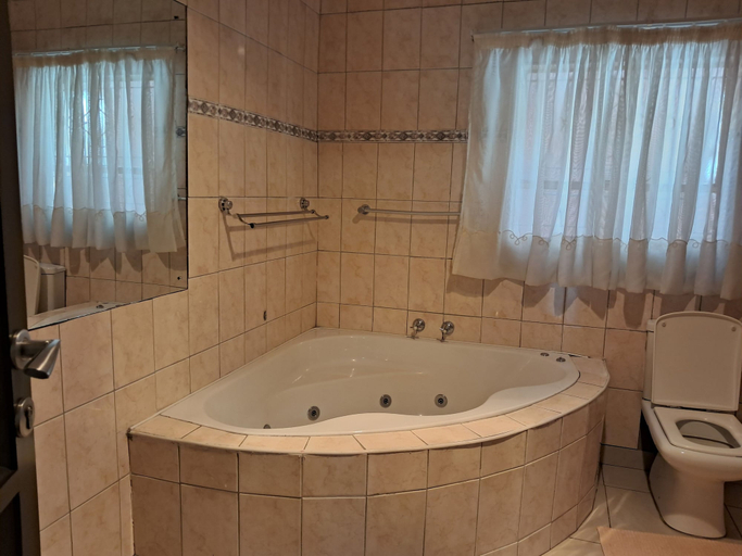 Bathroom 3, BEYOND THE LIMITS PROPERTIES, Mangaung