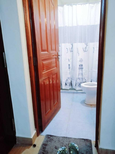 Bathroom, Lux Suites Capital Heights Apartments, Westlands