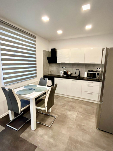 Others 4, Apartmany PREMIUM se soukromym parkovanim, Česká Lípa