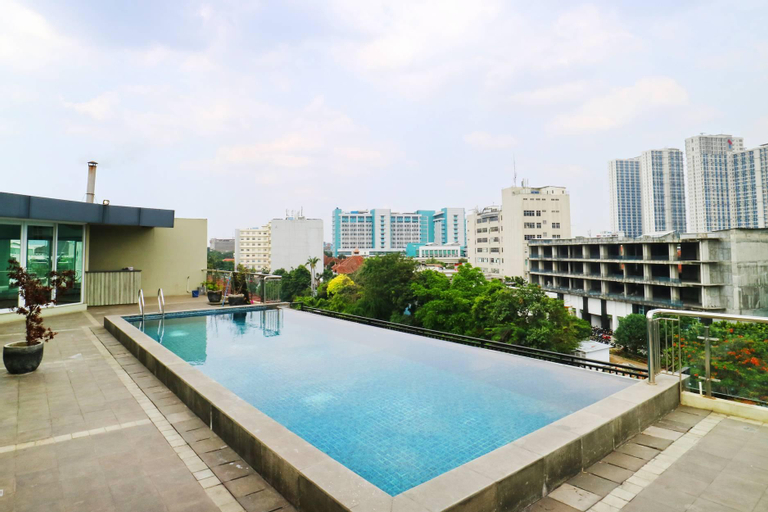 Swimming Pool 11
