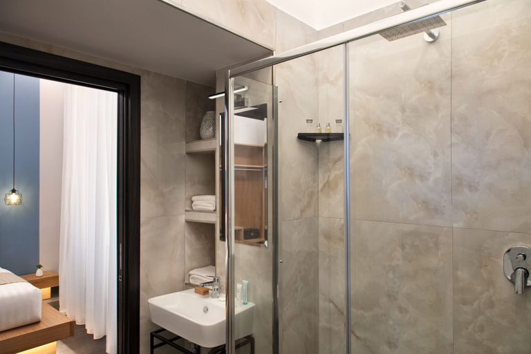 Bathroom 5, MAIN - Duomo, Napoli