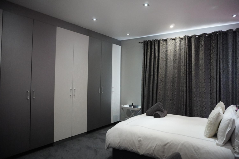 Bedroom 3, The Raz, Thabo Mofutsanyane