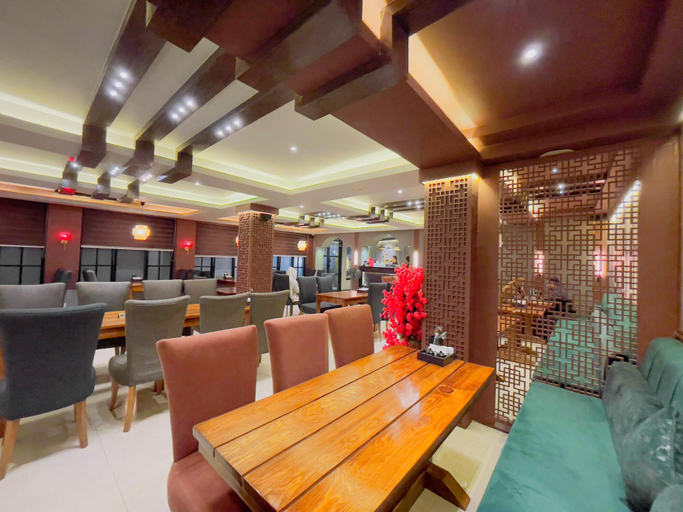 Food & Drinks 5, Paradise Premium, Srinagar