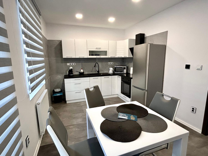 Others 3, Apartmany PREMIUM se soukromym parkovanim, Česká Lípa