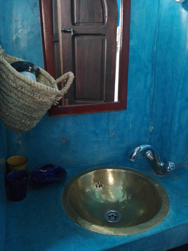 Bathroom 2, Dar El Paco, Essaouira