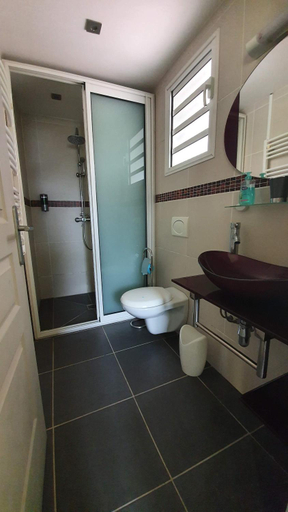 Bathroom, Villa JULIENNE - Chalet de charme - la plaine des cafres, Le Tampon