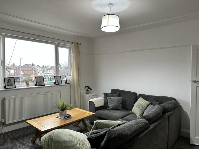 Others 3, Charming Apartment Near Broad Green Hospital, Knowsley