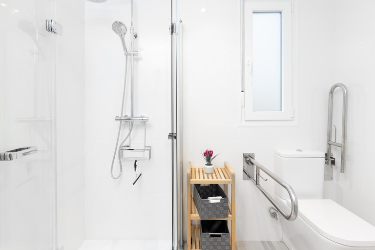 Bathroom 3, Santa Marina Apartamentuak Zarautz, Guipúzcoa
