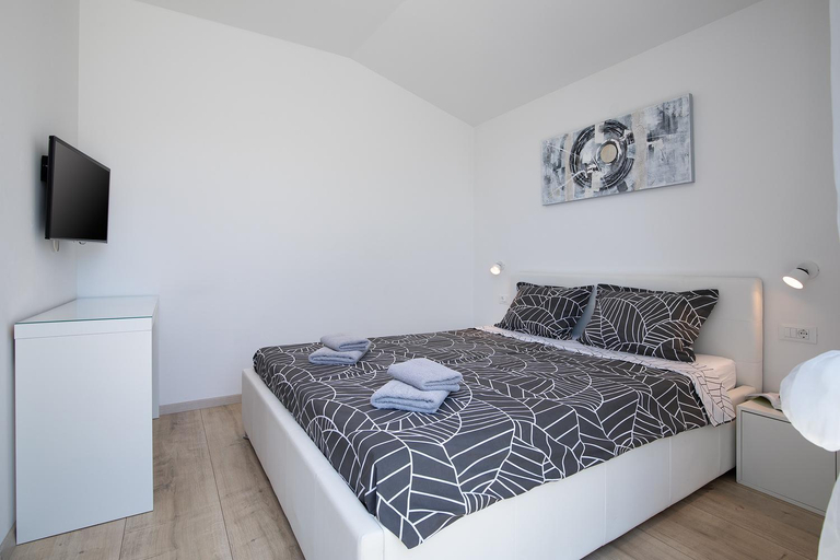 Others 5, Villa Irena, Medulin