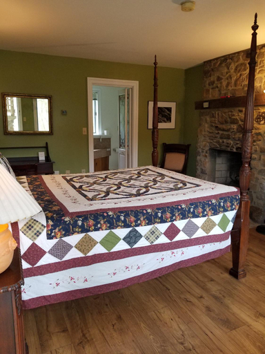 Others 3, Hawk Mountain Bed & Breakfast, Berks