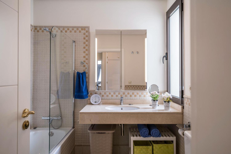 Bathroom 2, Casa Dubh Linn, Las Palmas