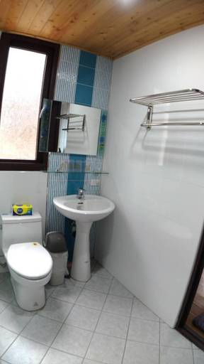 Bathroom 3, Shi Home 1639, Nantou