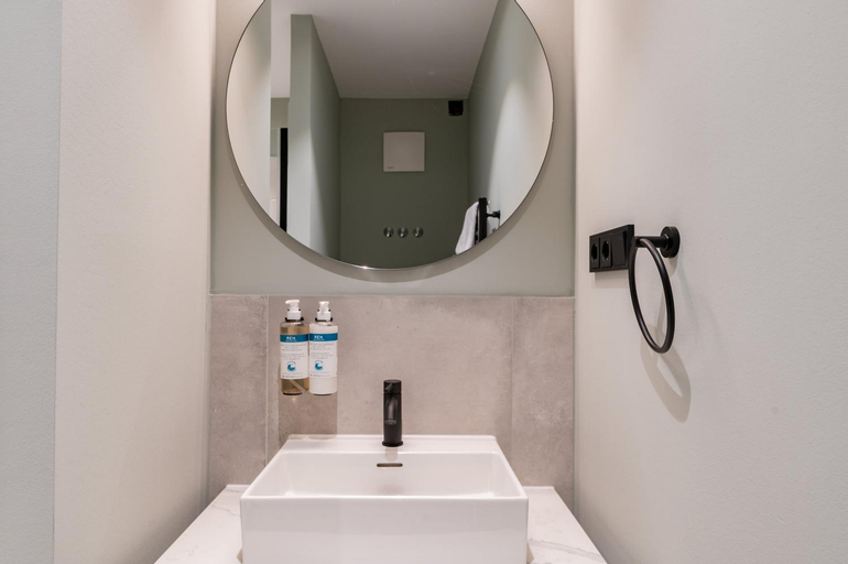 Bathroom 6