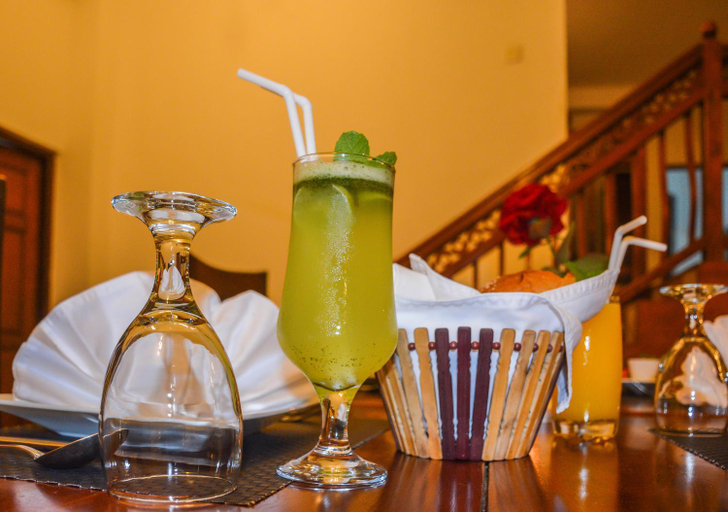 Food & Drinks 5, Elegant Hotel, Udunuwara
