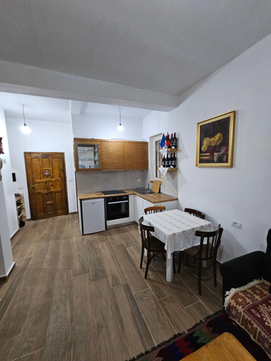 Dining Room 10
