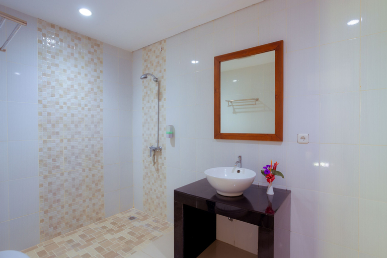 Bathroom 4