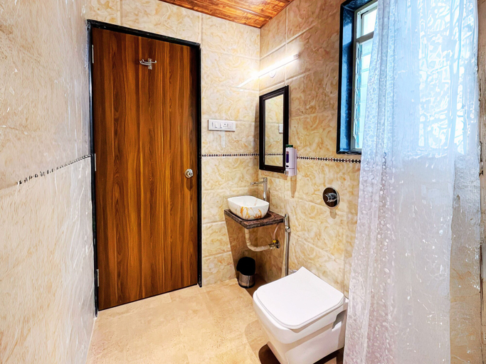 Bathroom, Misty Blues Villas & Resort, Pune