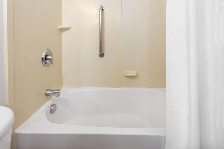 Bathroom 9