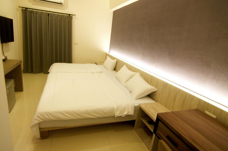 Others 4, Ai's Inn, Penghu