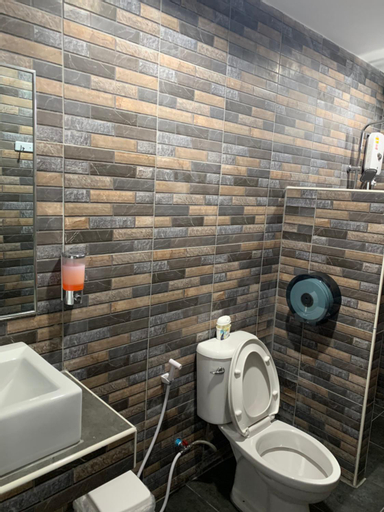 Bathroom 3