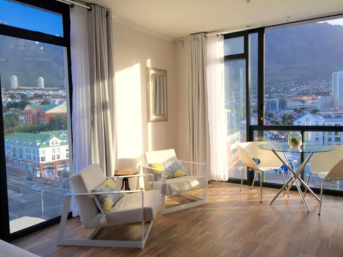Others 4, Urban Oasis at The Four Seasons, City of Cape Town