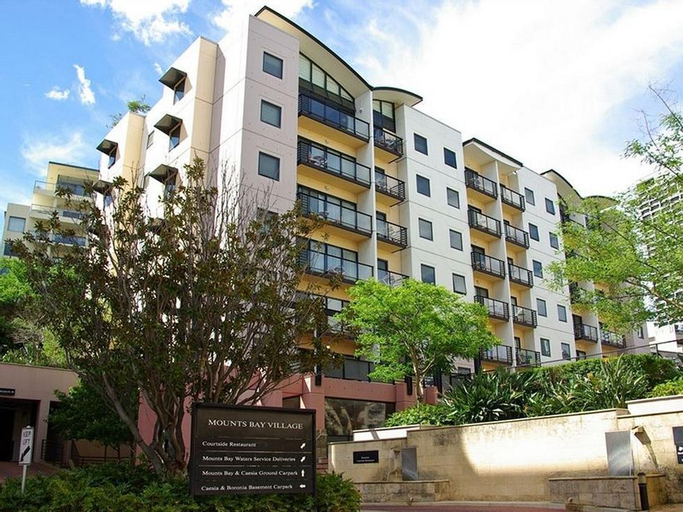 Exterior 22