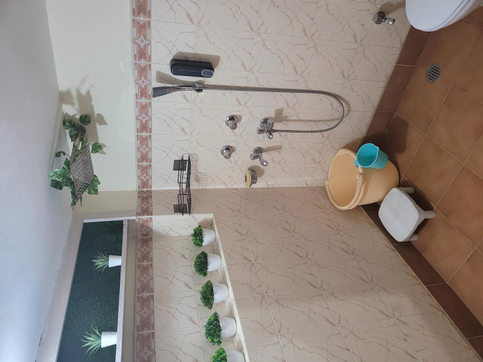 Bathroom 21