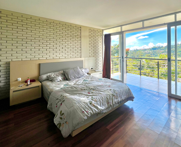 Address of La Olla Villa by 24HR