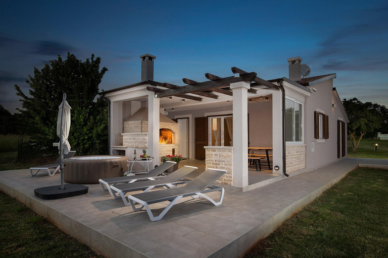 Others 2, Villa Irena, Medulin