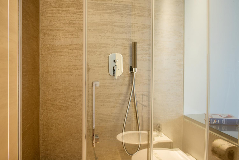 Bathroom 2, Casa Qosi B&B, Ragusa