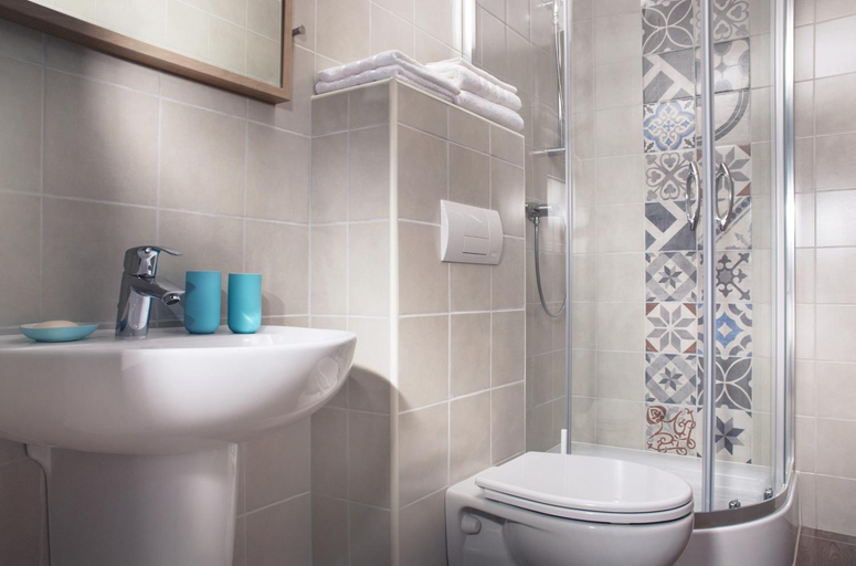 Bathroom, Kastiel Cicmany, Žilina