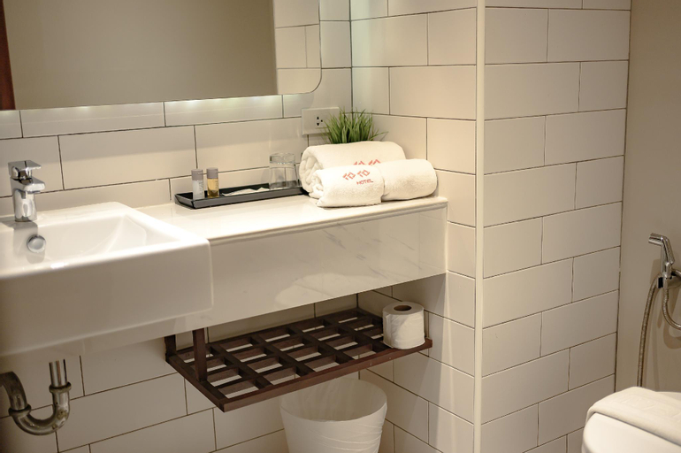 Bathroom 8