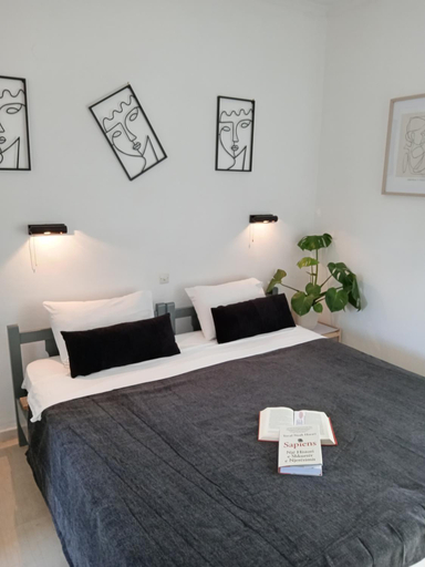 Bedroom 1, Rose Apartments Mesonghi, Ionian Islands