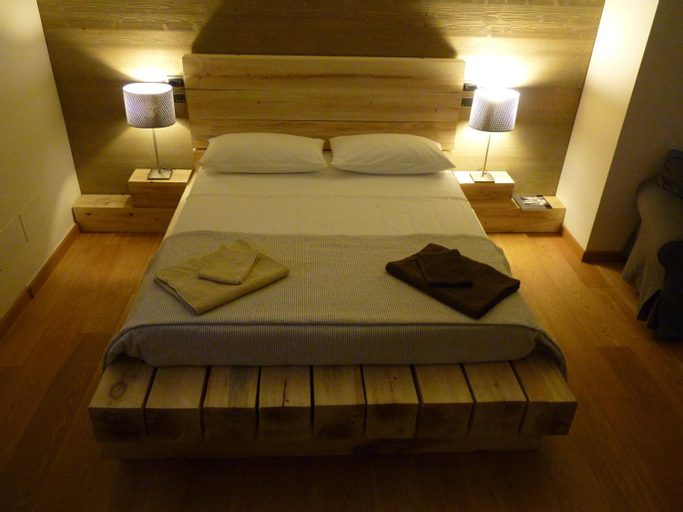 Bedroom 5, Ca'Luna Guest House, Cuneo