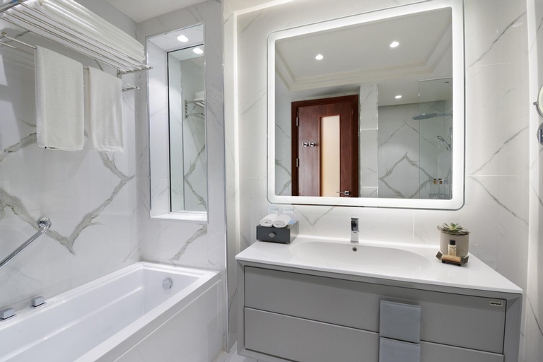 Bathroom 22