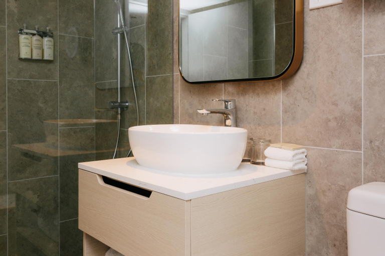 Bathroom 6