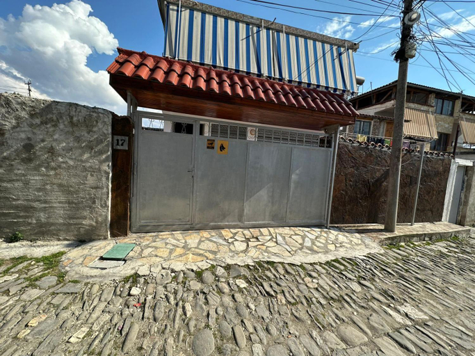 Exterior & Views, Guesthouse Albi, Beratit