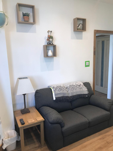 Others 3, Nant Apartment - Ground Floor, Anglesey
