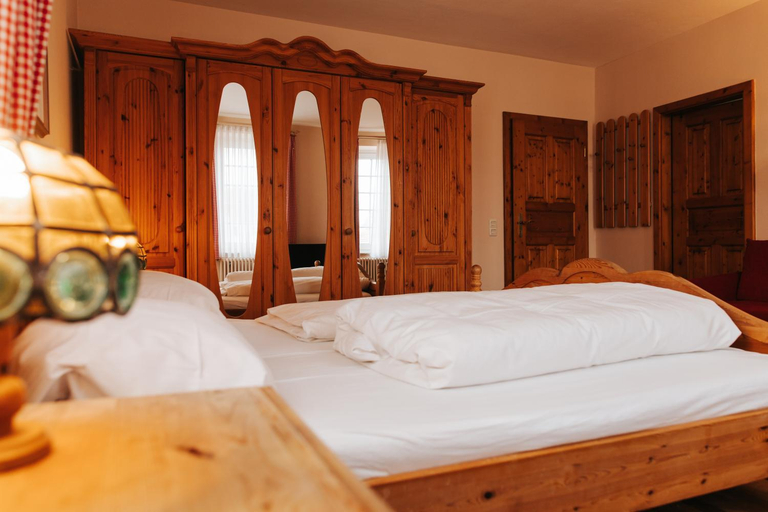 Others 3, Unertl Braustuberl Gastehaus, Mühldorf am Inn