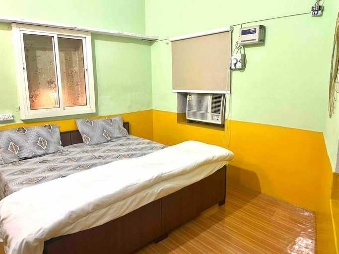 Bedroom 2, agoda x Divine Stay, Mathura