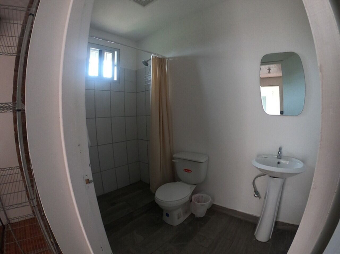 Bathroom 3, Hotel La Ceiba Panamá, Donoso