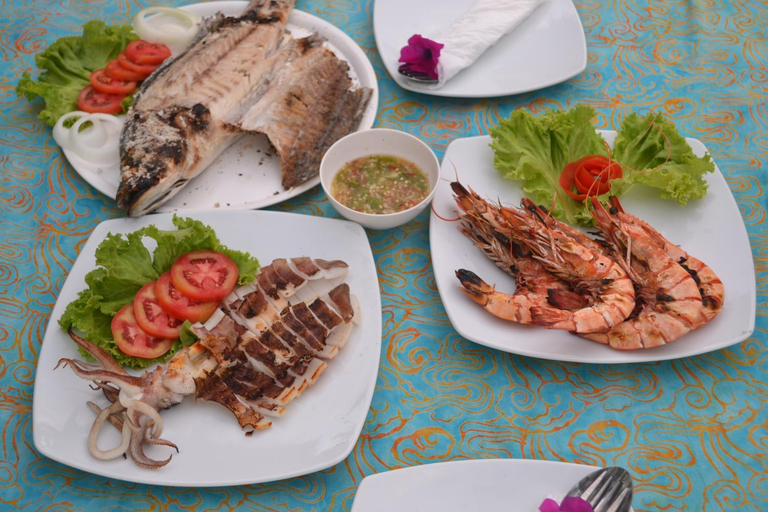 Food & Drinks, Baan Chid Talay, Koh Chang