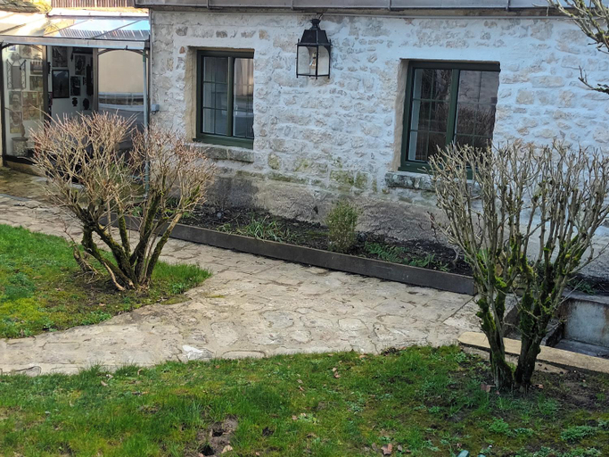Others 2, Annexe independante, Seine-et-Marne