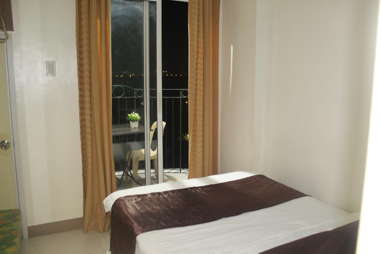 Bedroom 4, CHATEAU ELYSEE a3 near airport Wifi Kitchen, Parañaque