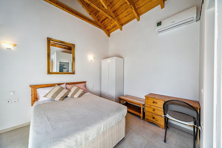 Others 3, Villa Thea, Crete